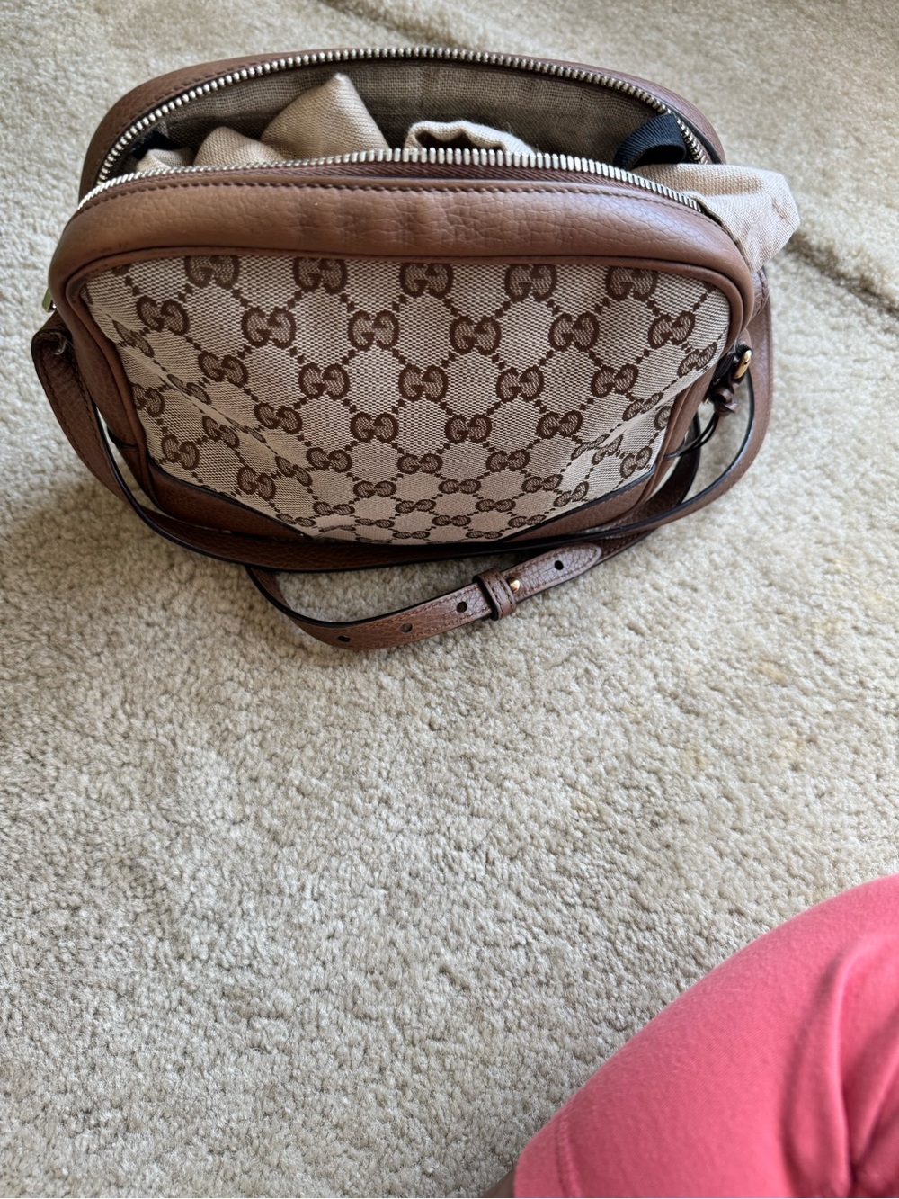 Gucci Beige and Brown Monogram Crossbody Bag with Matching Sandals - Picture 2 of 6